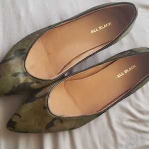 Fun camo flats